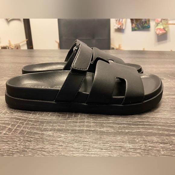 Sincerely Jules Lotto black slip on sandals adjustable Velcro comfortable Sz 7.5 - Picture 7 of 12